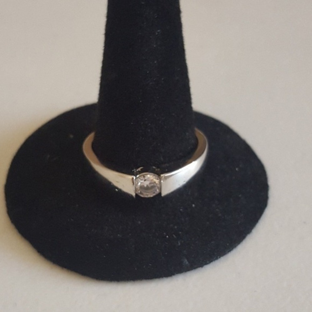 Elegant Solitaire Ring Sterling Silver Round Cubic Zirconia Ring Size 8